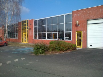 logistics - Light Industrial Premises / Offices For Rent - featured