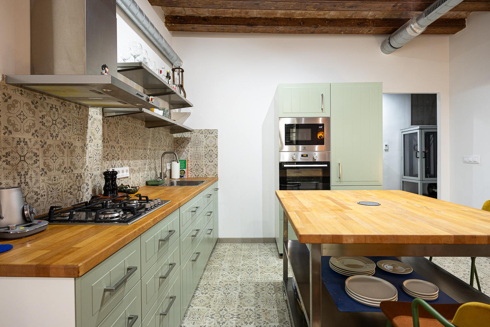 living - Piso de 56m² en venta en El Raval, Barcelona - gallery thumbnail - 7