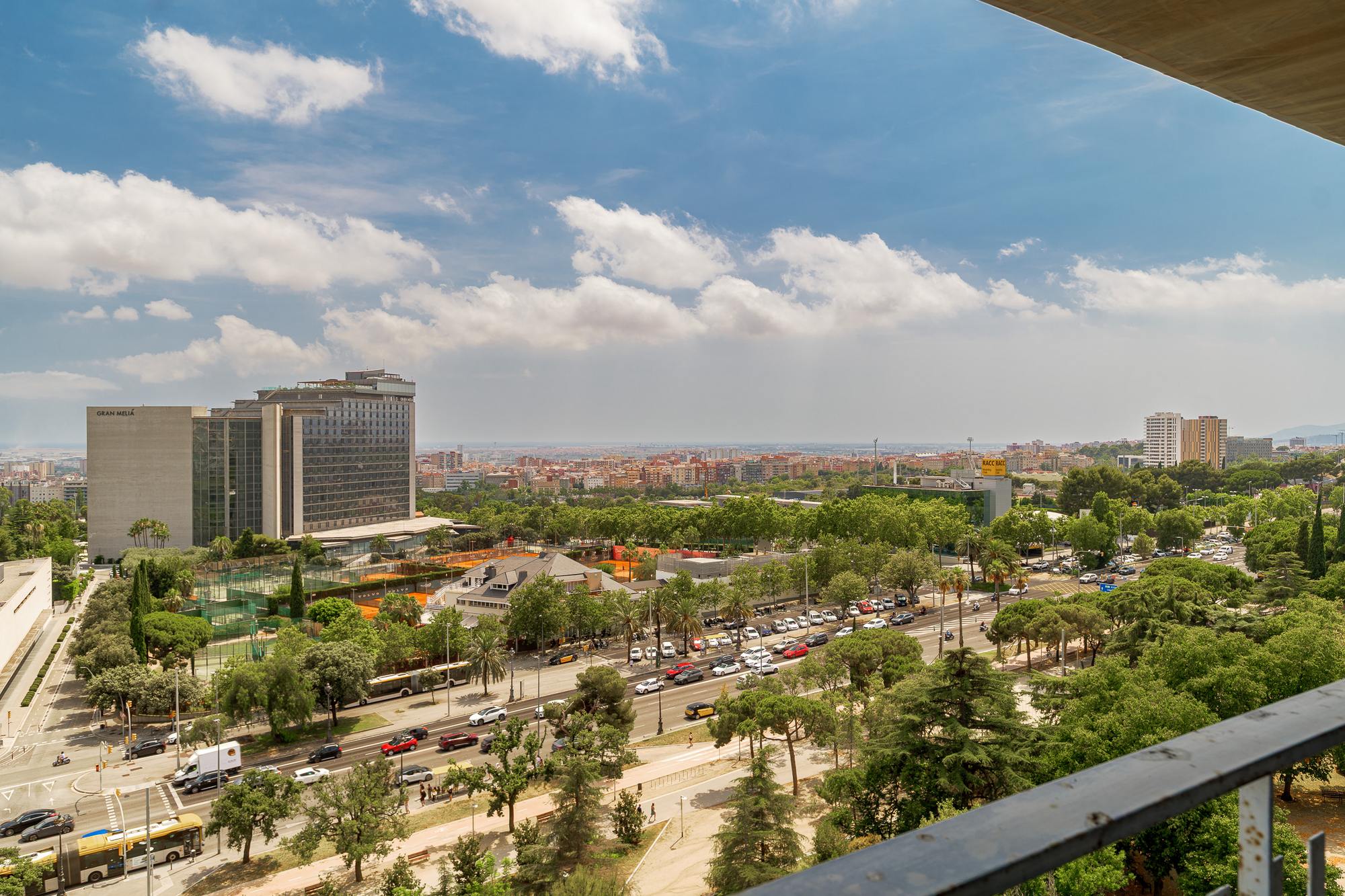 living - 216m² apartment with 28m² terrace for sale in Pedralbes - gallery thumbnail - 8