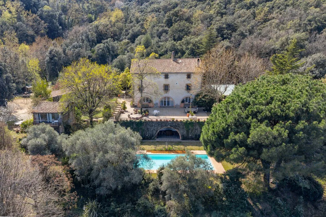 living - 974m² country house for sale in La Selva, Girona - gallery - 3
