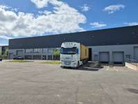 logistics - Entrepôt / Bureaux À Louer - À Vendre - gallery thumbnail - 1