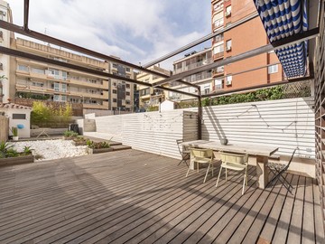 living - 165m² apartment with 95m² terrace for sale in Eixample Right - featured
