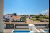 living - Casa / villa de 161m² en venta en Empuriabrava, Costa Brava - gallery thumbnail - 10