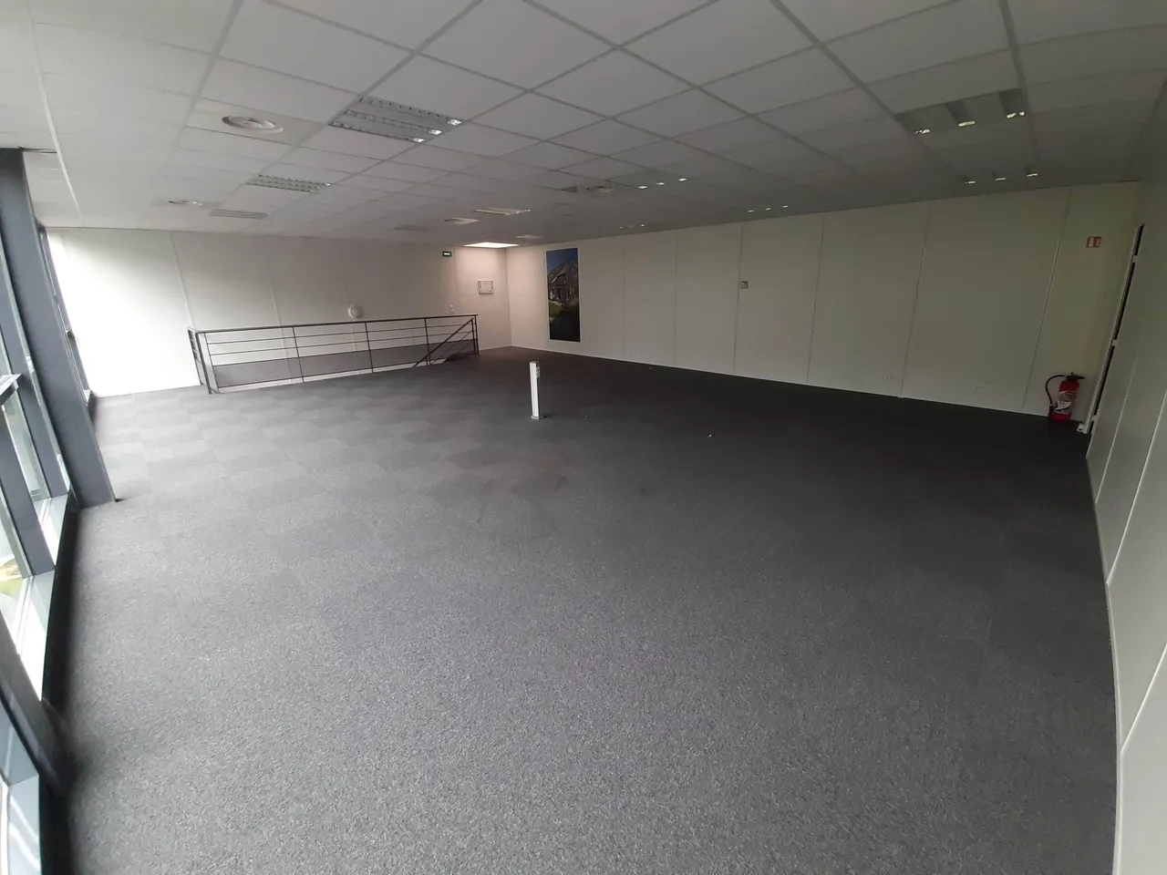 logistics - Light Industrial Premises / Offices For Rent - gallery - 5