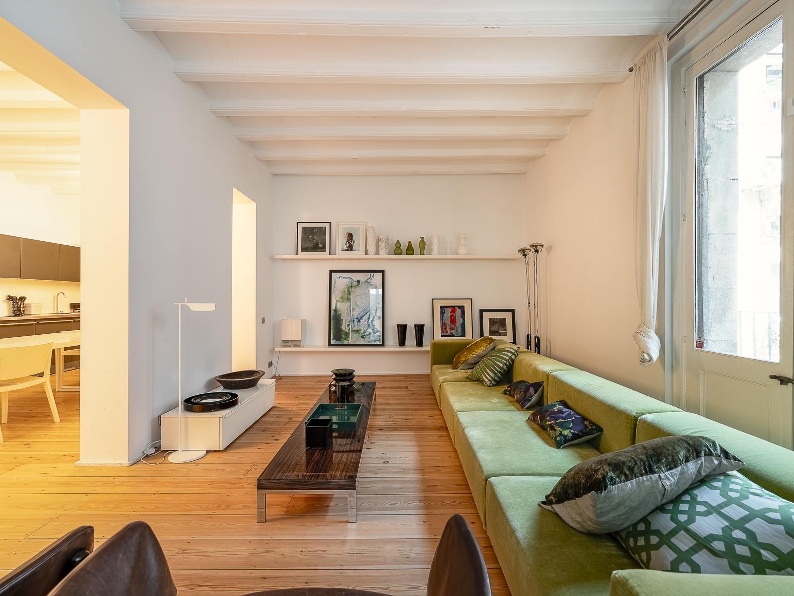 living - 146m² apartment for sale in El Born, Barcelona - featured