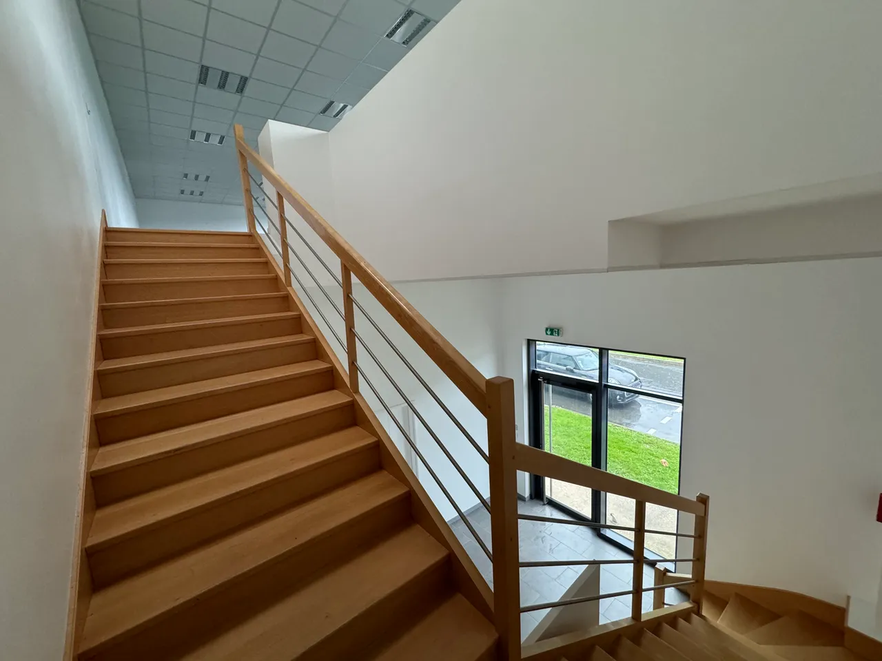 logistics - Light Industrial Premises / Offices For Rent - gallery - 5