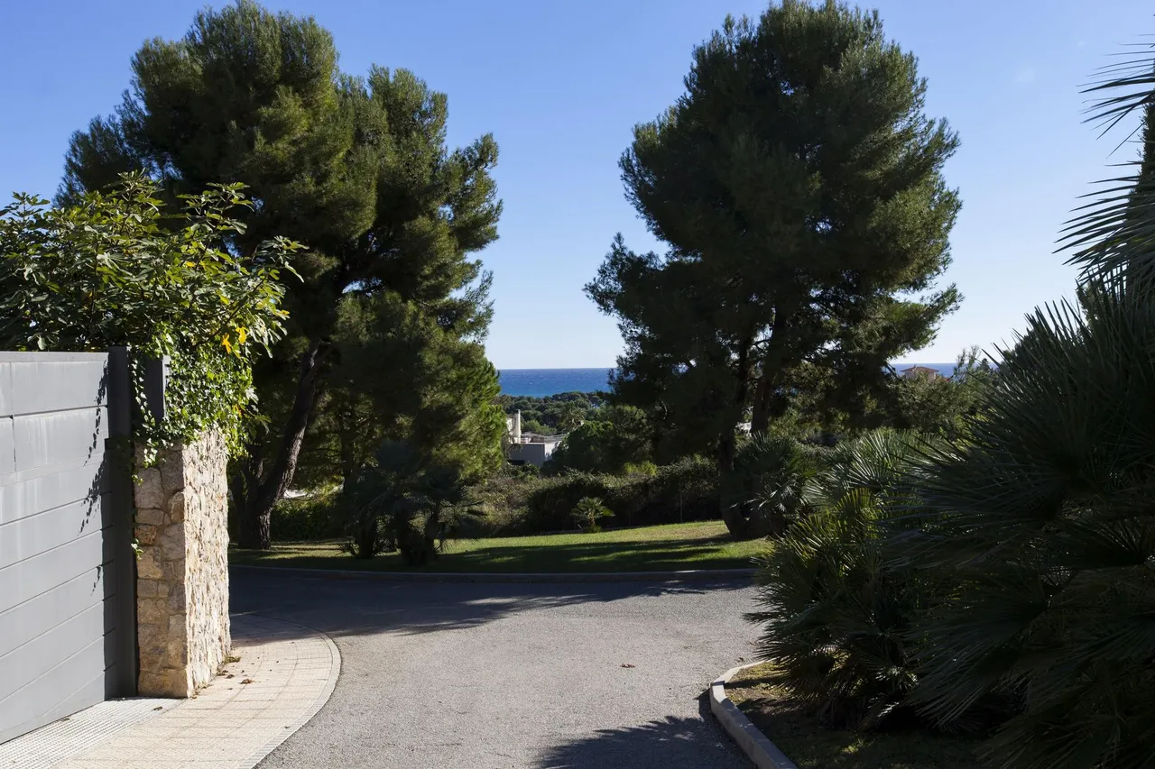living - Amplia parcela con vistas al mar en venta en Sitges - gallery - 3