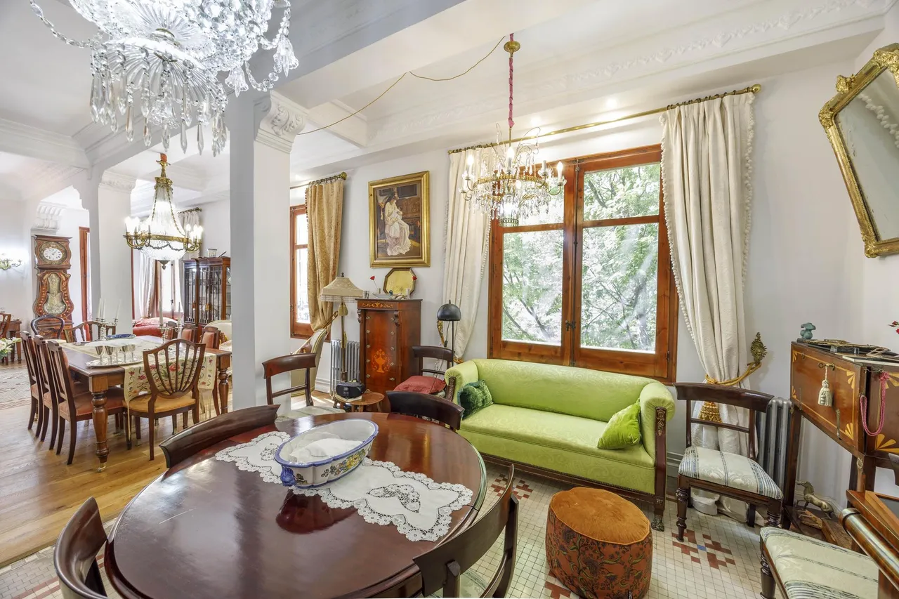 living - 165m² apartment with 10m² terrace for sale in Gran Vía - gallery - 5