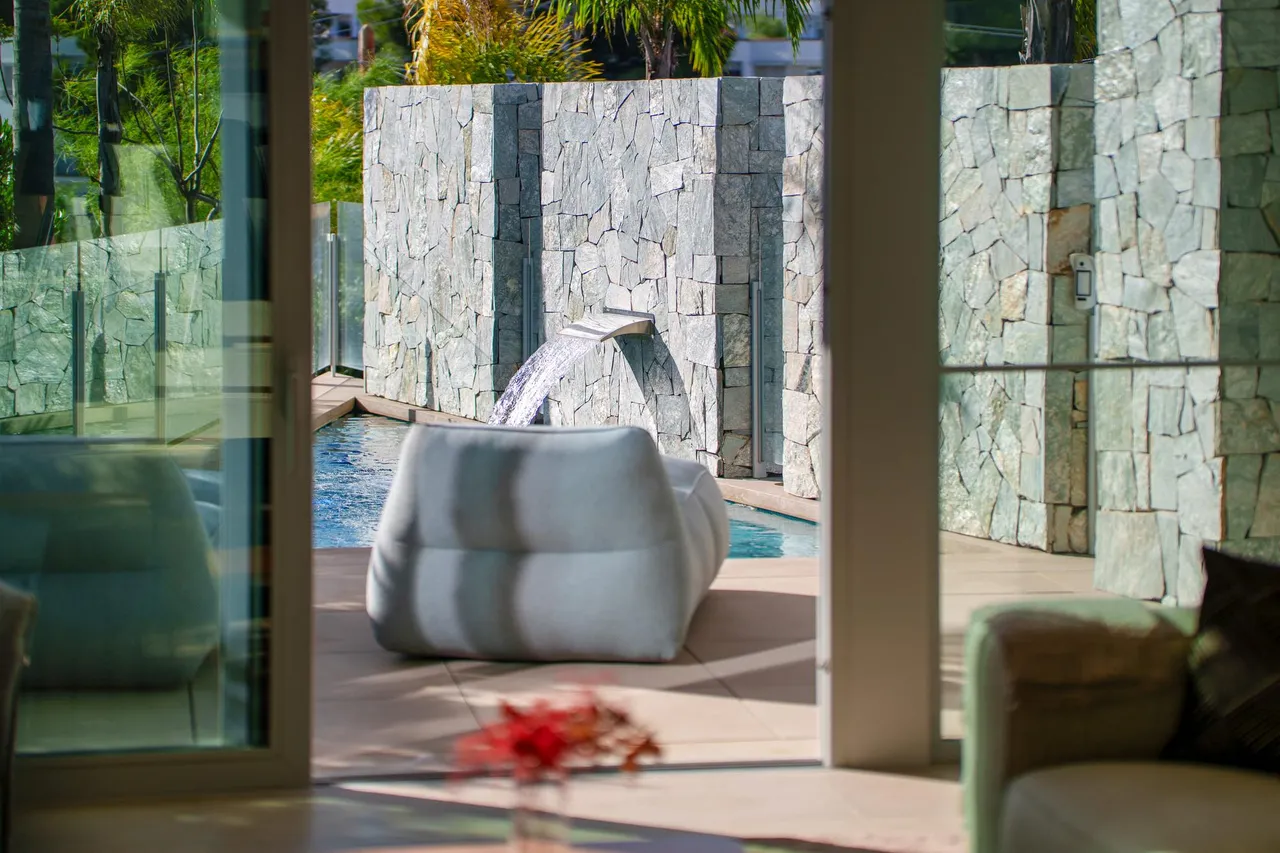 living - Casa / villa de 264m² con 151m² terraza en venta en Nueva Andalucía - gallery - 2