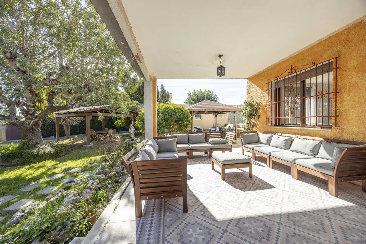 living - 320m² house / villa for sale in La Eliana, Valencia - gallery - 3