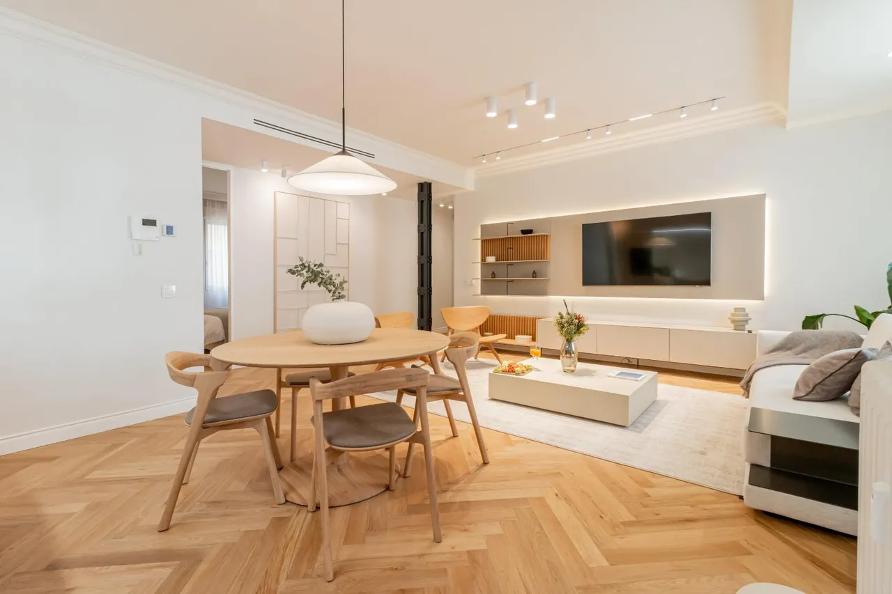 living - Piso de 113m² en alquiler en Castellana, Madrid - gallery - 8