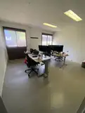 logistics - Activités / Bureaux À Louer - gallery thumbnail - 5