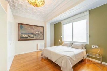 living - Piso de 130m² en venta en Gran Vía, Valencia - featured