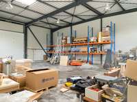 logistics - Activités / Bureaux À Louer - gallery thumbnail - 10