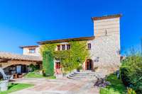 living - Casa rural de 693m² con 678m² de jardín en venta en Penedès - gallery thumbnail - 3
