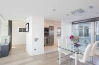 living - Ático de 175m² con 70m² terraza en venta en Poblenou - gallery thumbnail - 10