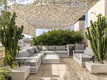 living - Ático de 78m² con 40m² terraza en venta en Gótico - featured