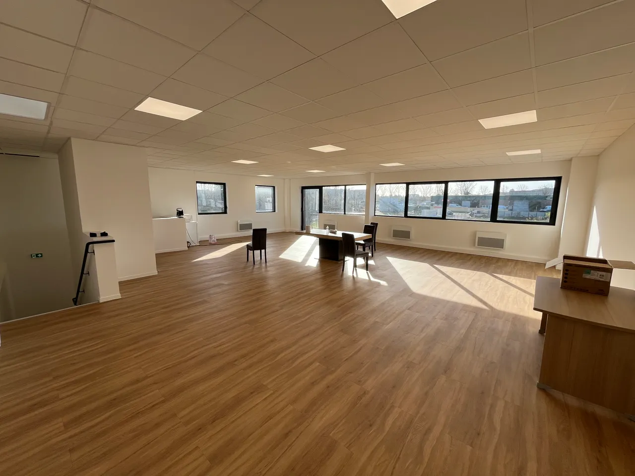 logistics - Activités / Bureaux À Vendre - gallery - 3