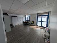 logistics - Light Industrial Premises / Offices For Rent - gallery thumbnail - 7