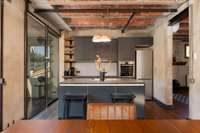 living - Edificio de 475m² con 214m² de jardín en venta en Barri Vell - gallery thumbnail - 6