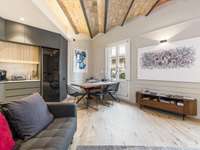 living - 78m² penthouse with 40m² terrace for sale in Gótico - gallery thumbnail - 7