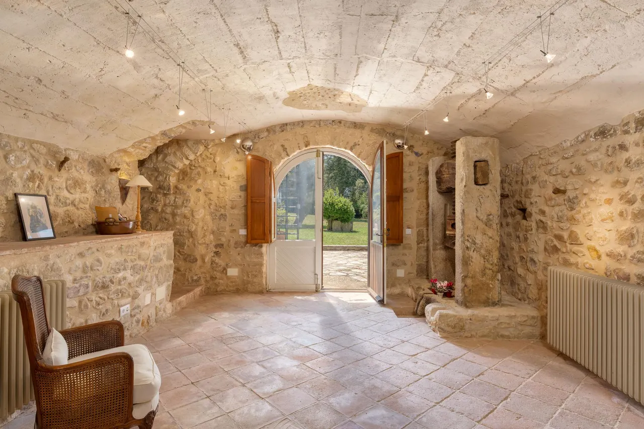 living - 876m² country house for sale in Alt Empordà, Girona - gallery - 9