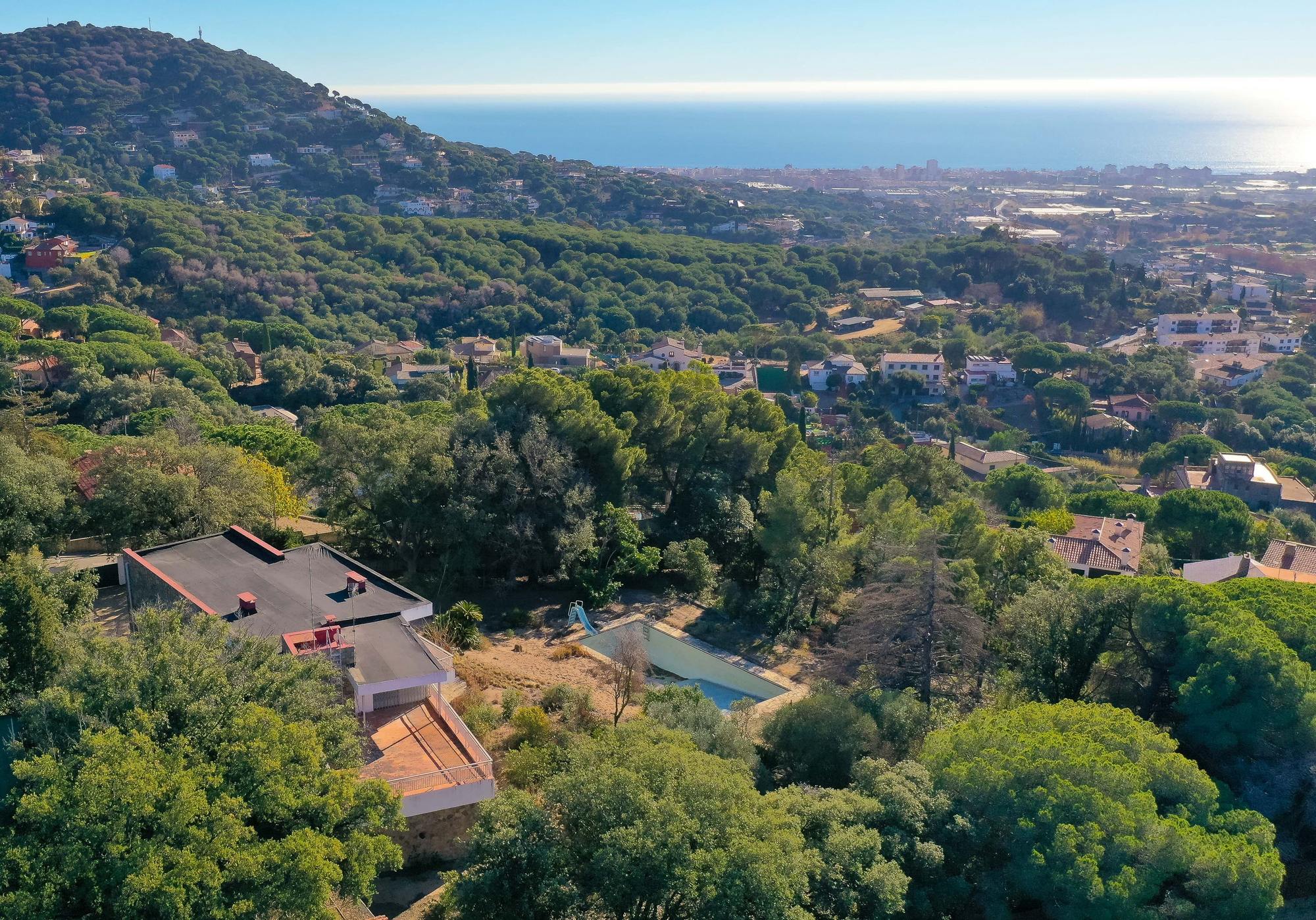 living - Casa / villa de 627m² en venta en Cabrils, Barcelona - featured