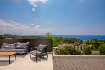living - Casa / villa de 250m² en venta en Lloret de Mar - featured