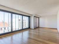 living - Piso de 229m² en venta en Almagro, Madrid - gallery thumbnail - 3