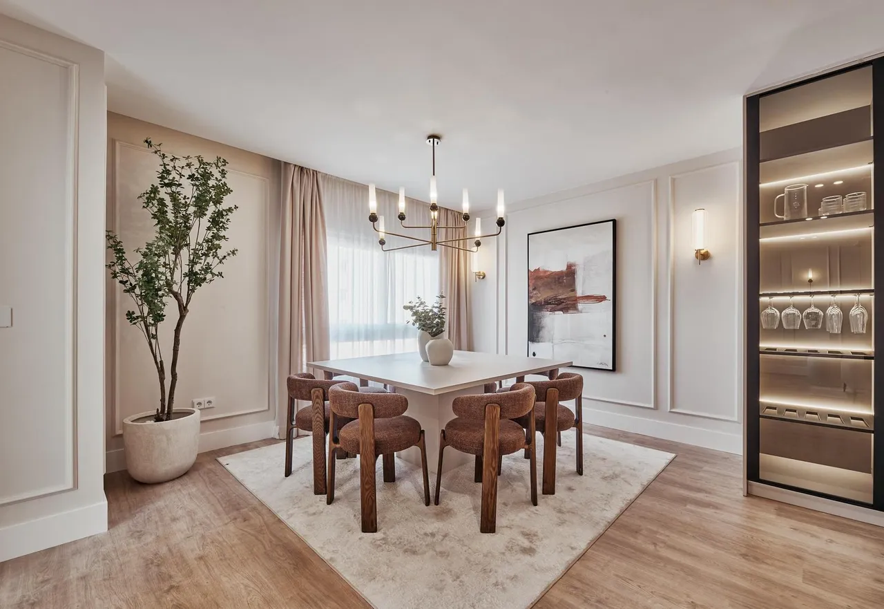 living - Piso de 253m² en venta en Castellana, Madrid - gallery - 2