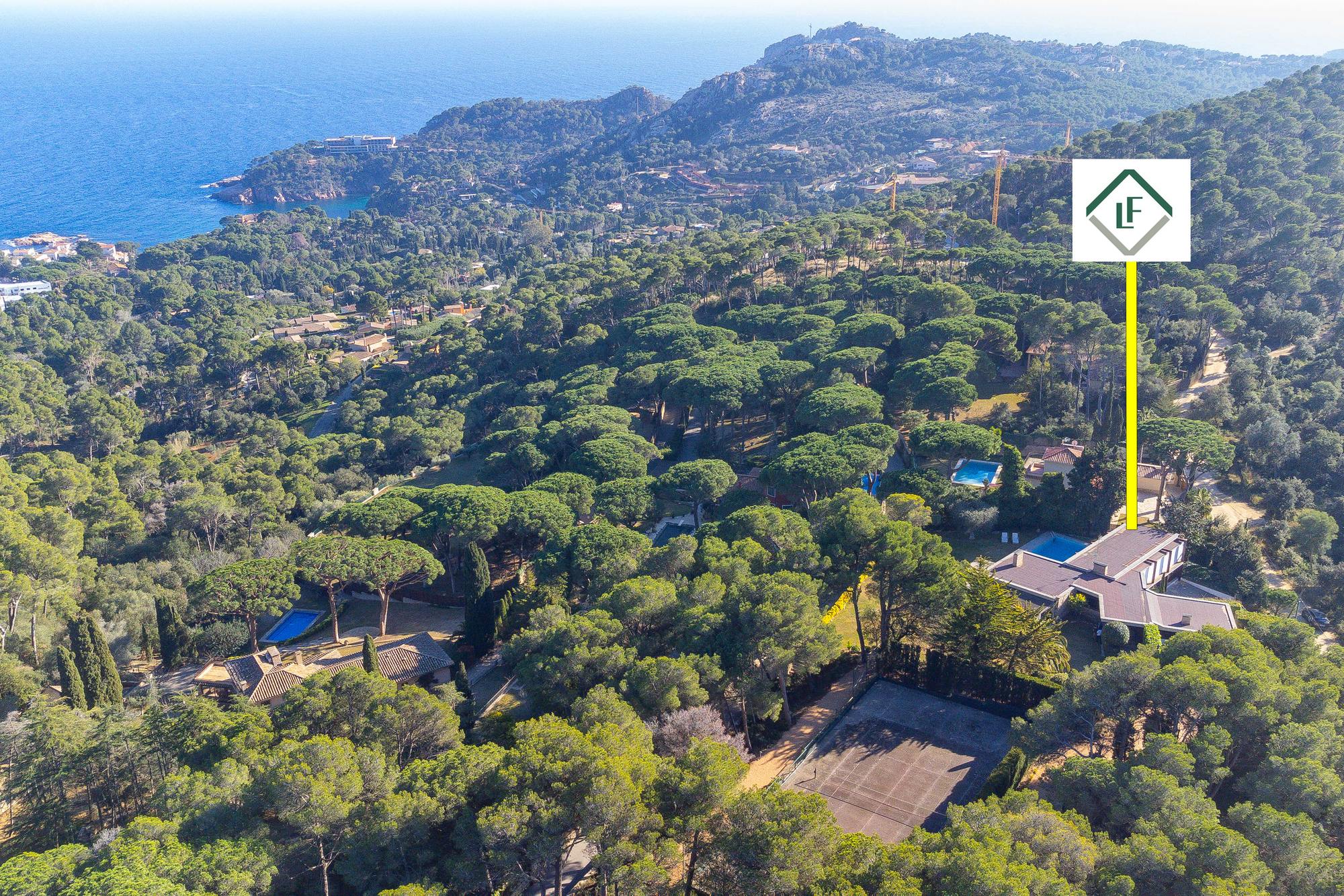 living - 733m² house / villa for sale in Aiguablava, Costa Brava - gallery thumbnail - 4
