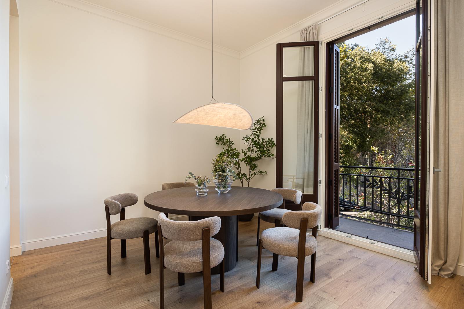living - Piso de 119m² con 17m² terraza en venta en Eixample Izquierdo - gallery thumbnail - 7