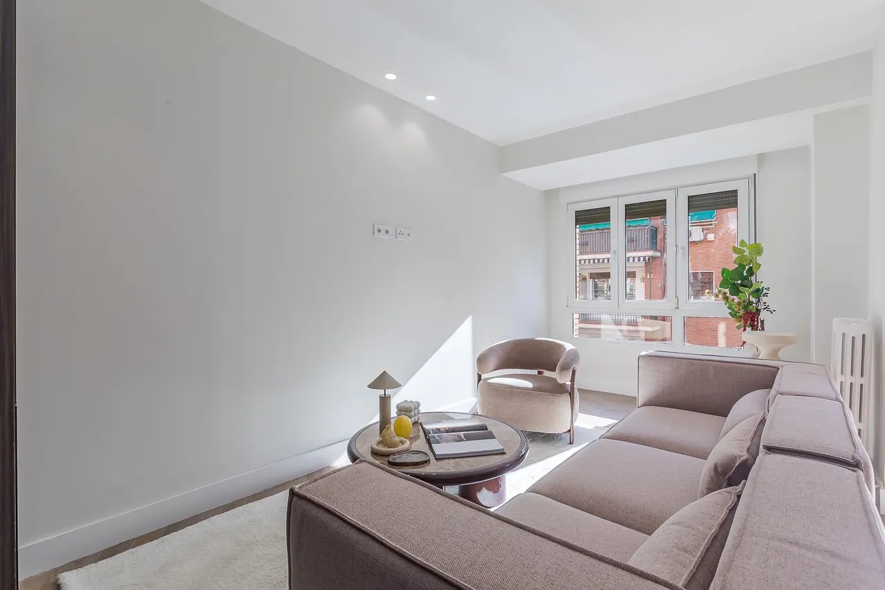 living - Piso de 110m² en venta en Ciudad Jardín, Madrid - gallery - 3