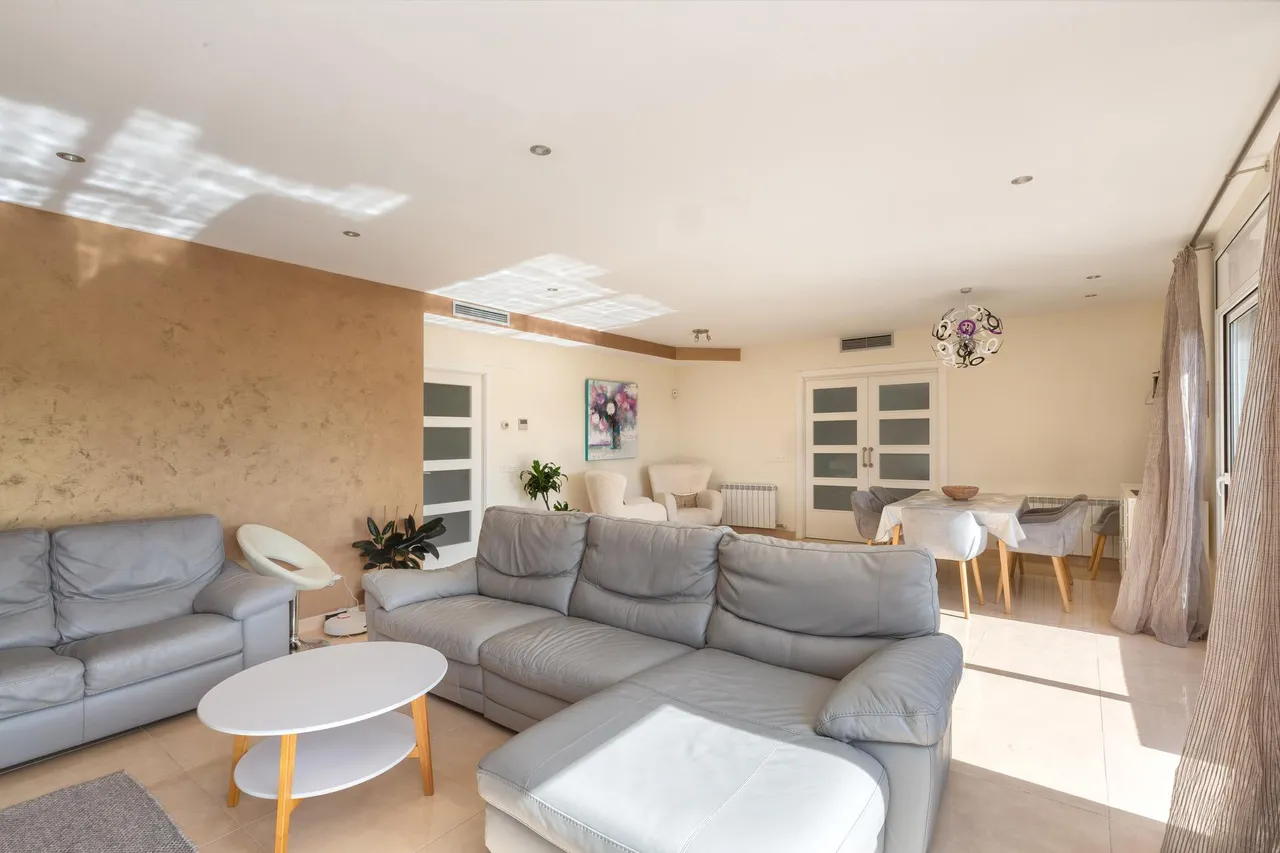living - 224m² house / villa for sale in Lloret de Mar, Costa Brava - gallery - 9