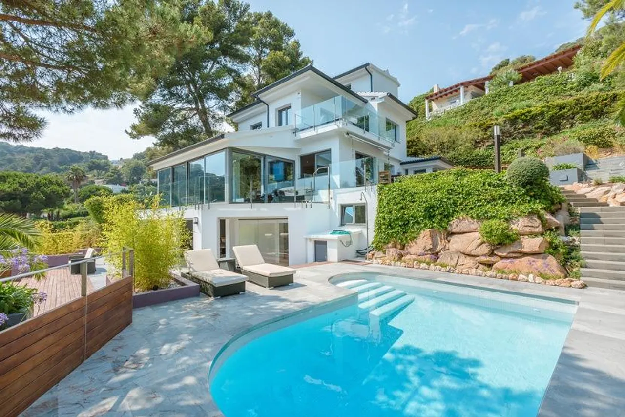 living - Superb luxury property for sale in Cala Sant Francesc - gallery - 2