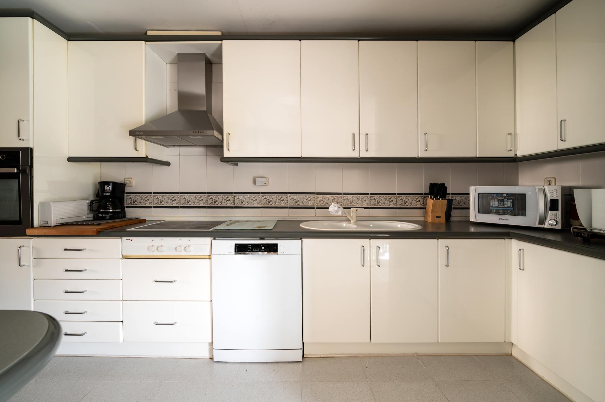 living - 378m² house / villa for sale in Peñagrande, Madrid - gallery - 10