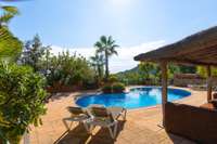 living - 592m² house / villa with 5,406m² garden for sale in Cabrera de Mar - gallery thumbnail - 5