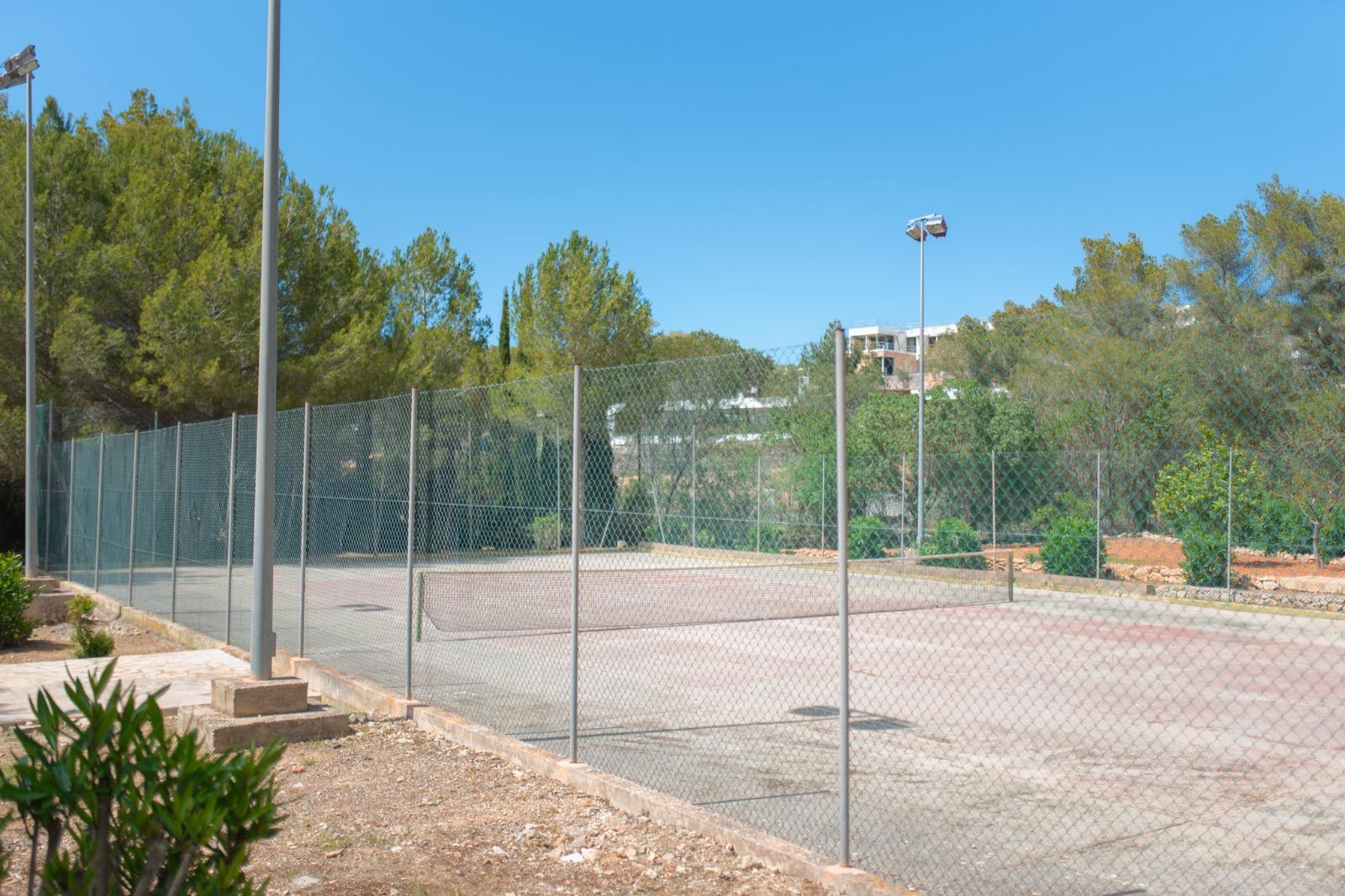 living - 689m² house / villa for sale in Ibiza Town - gallery thumbnail - 10