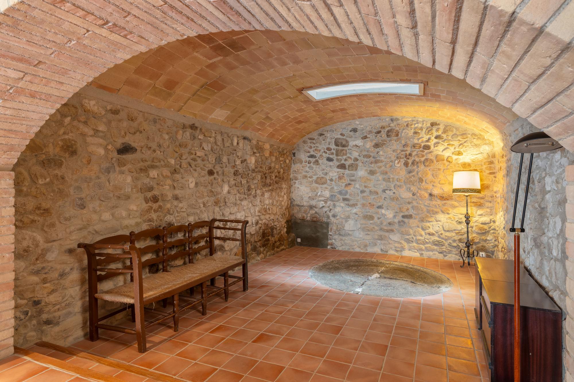 living - 904m² country house for sale in Alt Empordà, Girona - gallery - 8