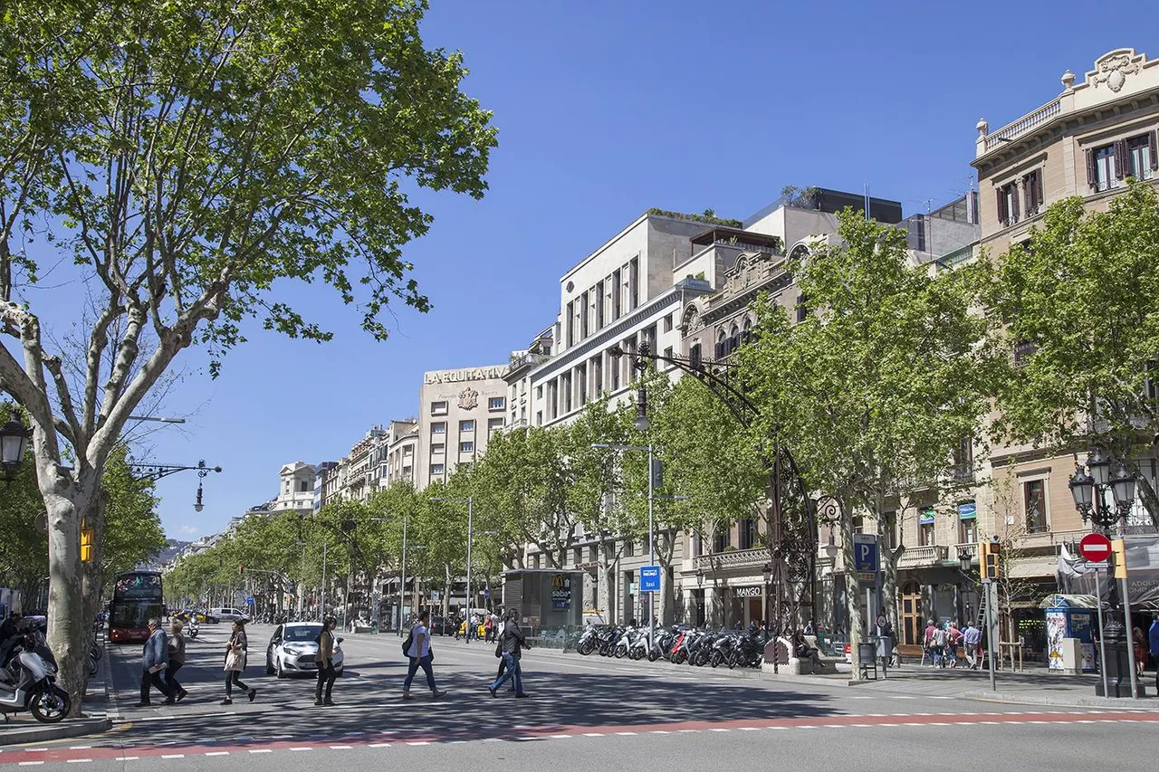 living - Piso de 175m² con 12m² terraza en venta en Eixample Derecho - gallery - 8