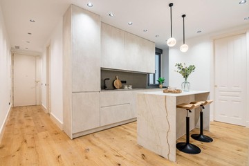 living - Piso de 101m² en venta en Ibiza, Madrid - featured