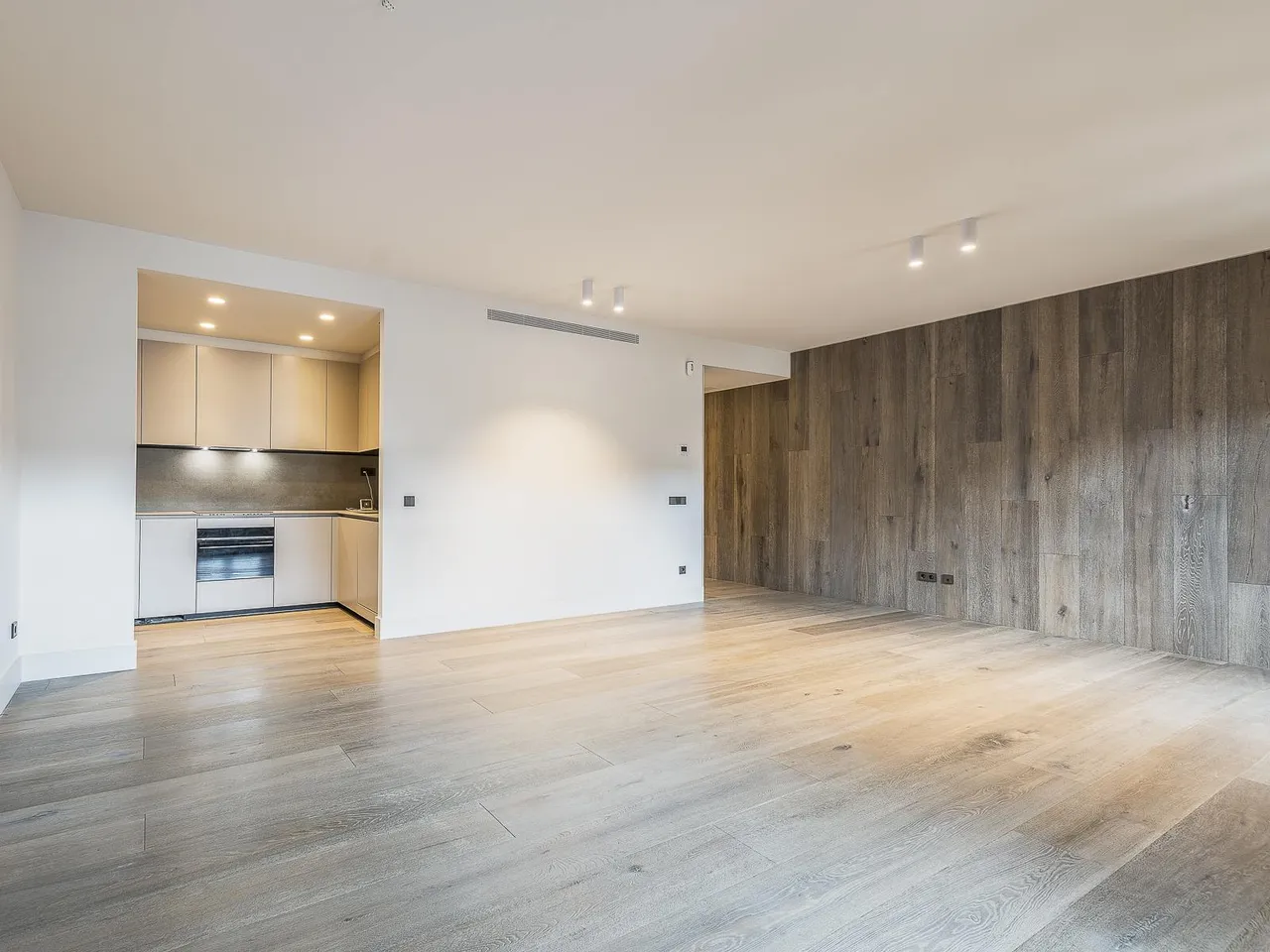 living - 90m² apartment for sale in El Born, Barcelona - gallery - 4