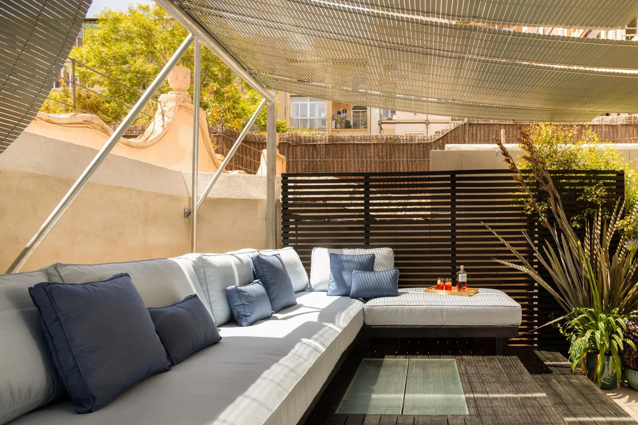 living - Piso de 116m² con 60m² terraza en venta en Eixample Izquierdo - gallery - 10