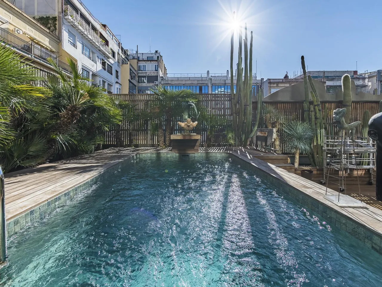 living - Piso de 542m² con 189m² terraza en venta en Eixample Derecho - gallery - 3