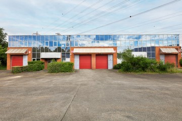 logistics - Light Industrial Premises / Offices For Rent - featured