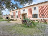 living - Casa rural de 1,767m² con 700m² de jardín en venta en Llucmajor - gallery thumbnail - 4