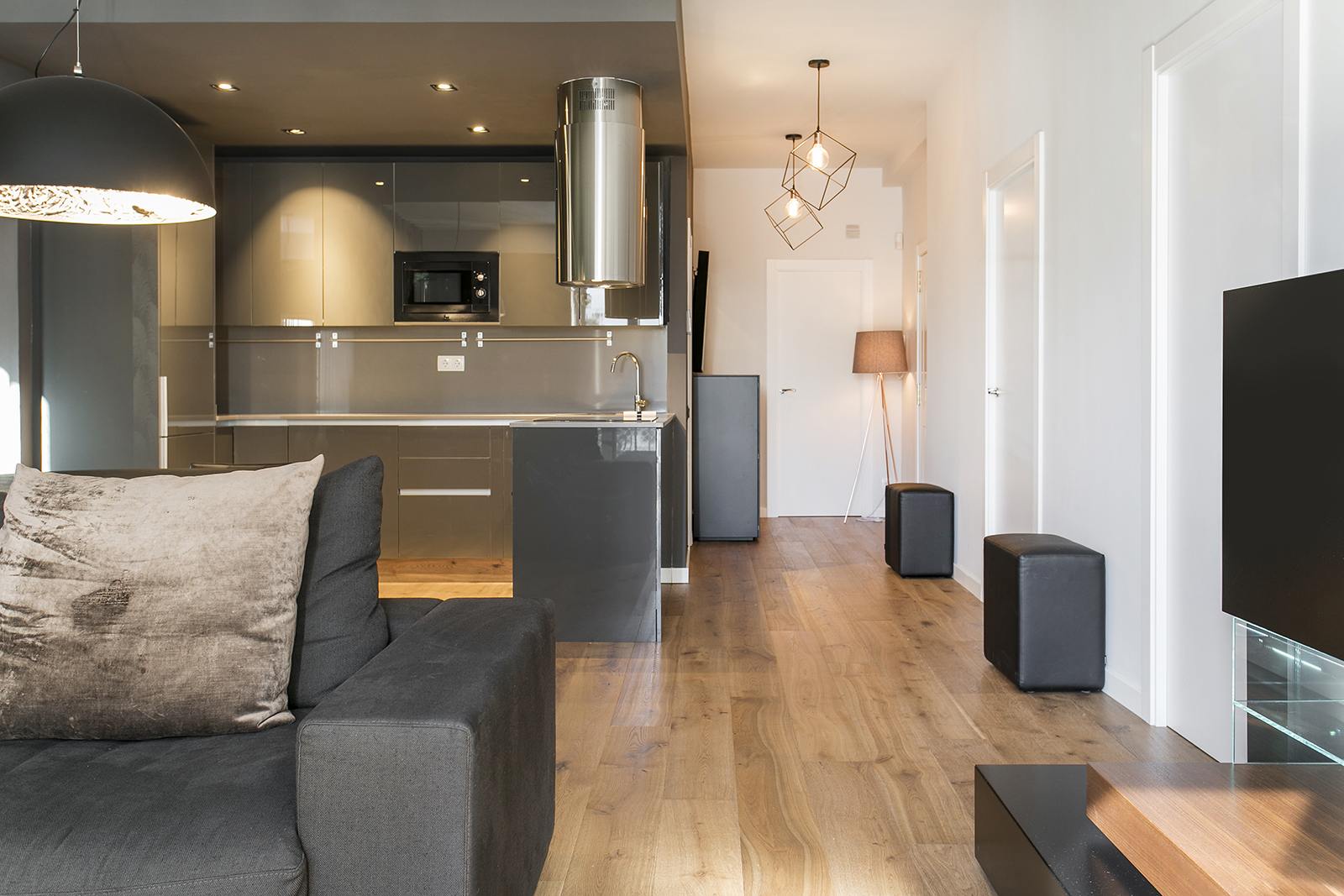 living - Piso de 106m² en venta en El Born, Barcelona - gallery thumbnail - 7