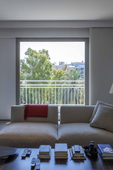living - 298m² apartment for sale in Gran Vía, Valencia - featured