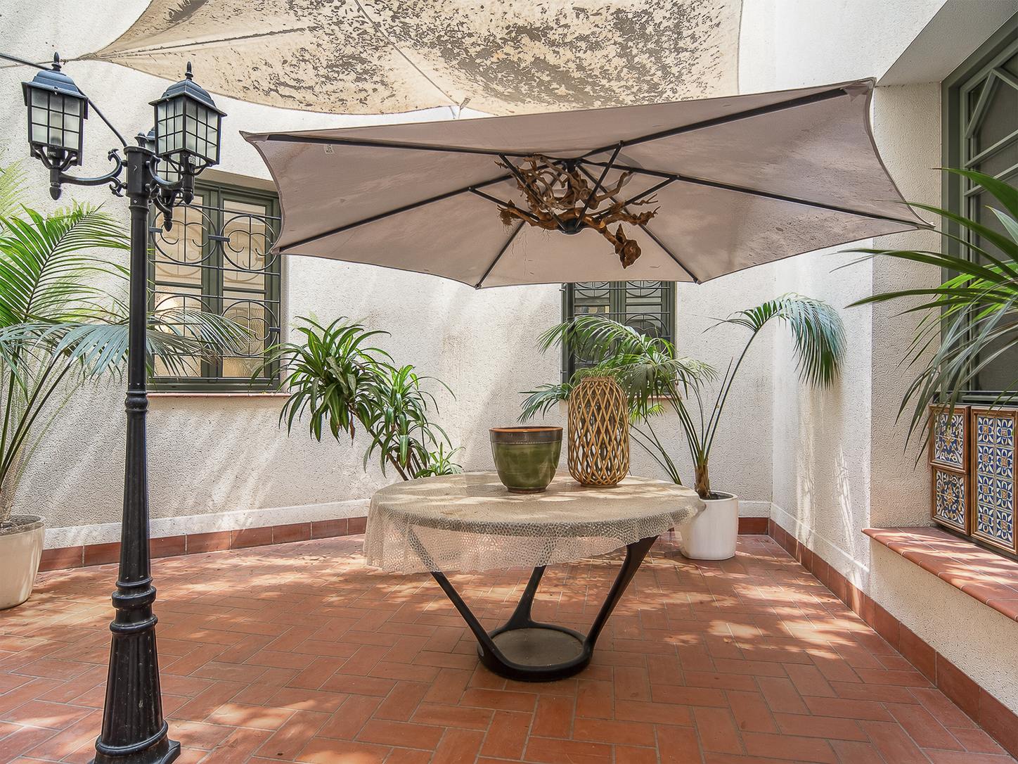 living - 134m² apartment with 26m² terrace for sale in Eixample Right - gallery - 2