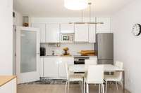 living - Piso de 88m² con 20m² terraza en venta en Poblenou - gallery thumbnail - 3